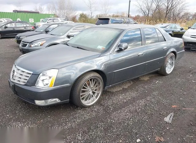 1G6KP5ES6BU119973 2011 2011 Cadillac DTS- Platinum Collection 2