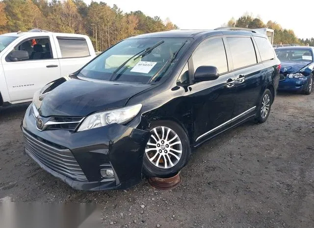 5TDYZ3DC0LS084076 2020 2020 Toyota Sienna- Xle 2