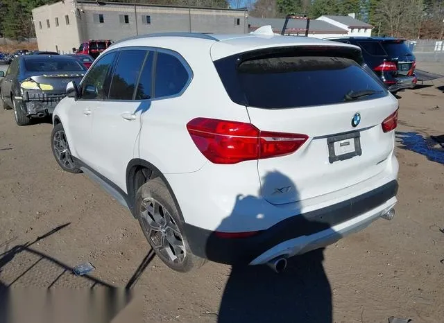 WBXJG9C09M5T58113 2021 2021 BMW X1- Xdrive28I 3