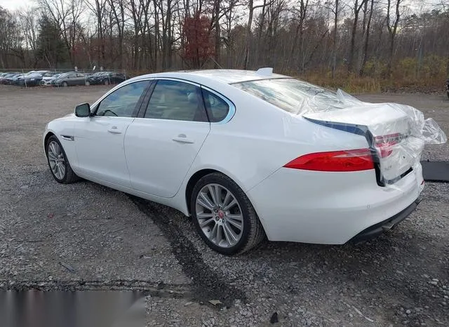 SAJBK4FX2JCY64564 2018 2018 Jaguar XF- 25T Prestige 3