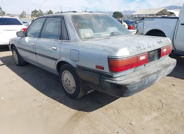 JT2SV21E9J3288612 1988 1988 Toyota Camry- Dlx 3