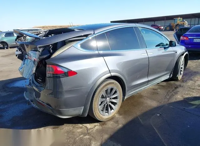 5YJXCAE27JF138143 2018 2018 Tesla Model X- 100D/75D/P100D 4