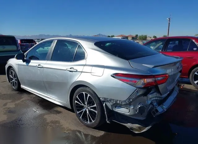 4T1B11HK8JU120104 2018 2018 Toyota Camry- SE 3