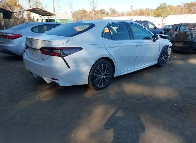 4T1G11AK7MU565048 2021 2021 Toyota Camry- SE 4