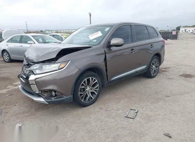 JA4AD3A36JZ021011 2018 2018 Mitsubishi Outlander- SE 2