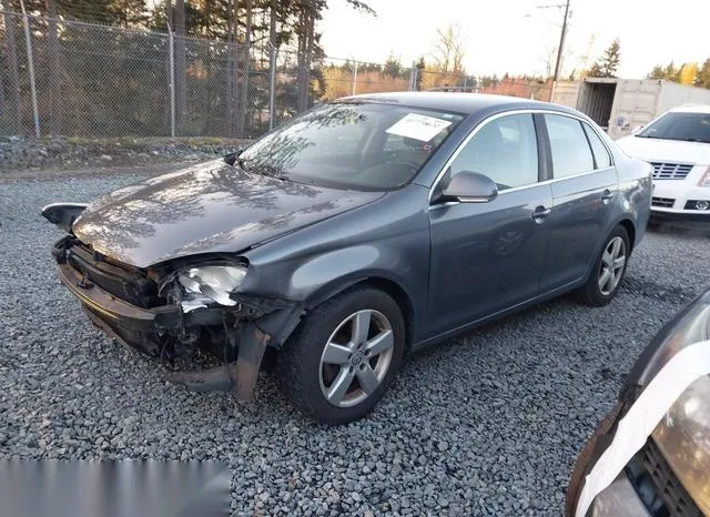 3VWRM71K68M055661 2008 2008 Volkswagen Jetta- Se/Sel 2