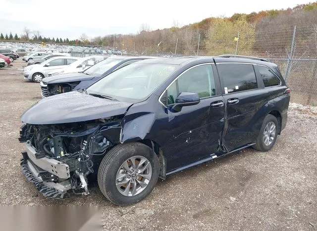 5TDJSKFCXRS132351 2024 2024 Toyota Sienna- Xle 2