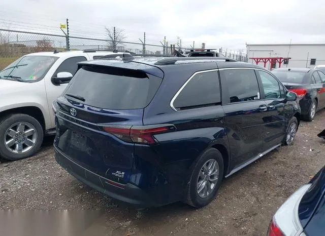 5TDJSKFCXRS132351 2024 2024 Toyota Sienna- Xle 4