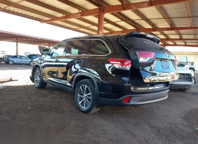 5TDJZRFH4KS582213 2019 2019 Toyota Highlander- Xle 3