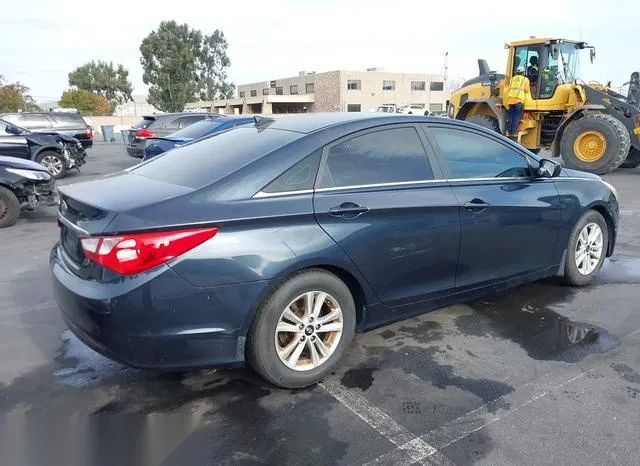 5NPEB4AC6CH398435 2012 2012 Hyundai Sonata- Gls 4