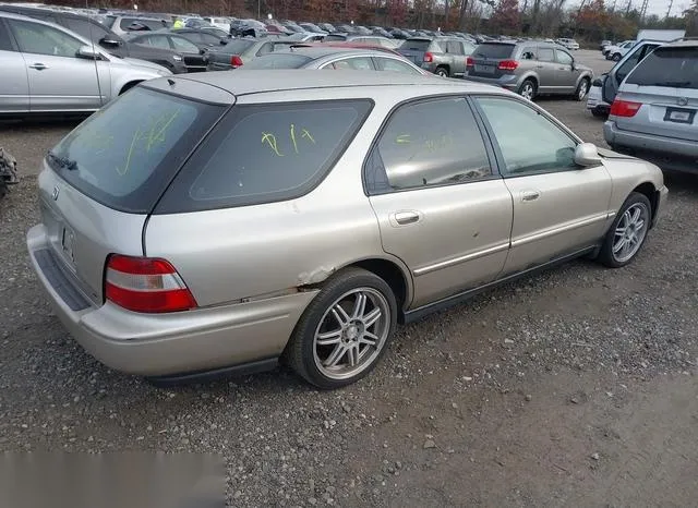 1HGCE1890RA012617 1994 1994 Honda Accord- EX 4