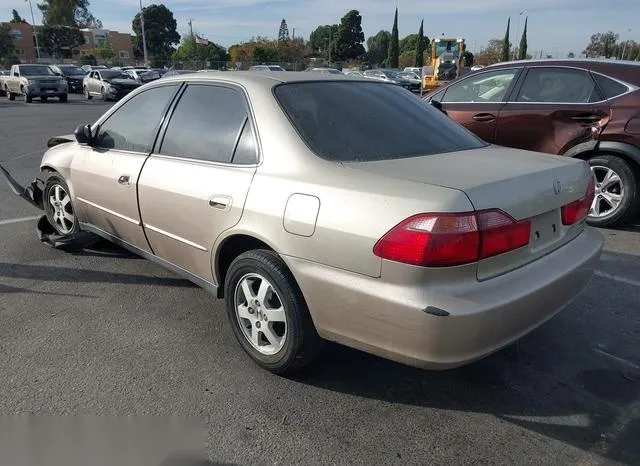 JHMCG6694YC022612 2000 2000 Honda Accord- 2-3 SE 3