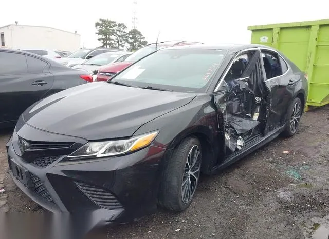 4T1B11HK1JU661754 2018 2018 Toyota Camry- SE 6