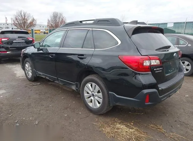 4S4BSAFC8K3260086 2019 2019 Subaru Outback- 2-5I Premium 3