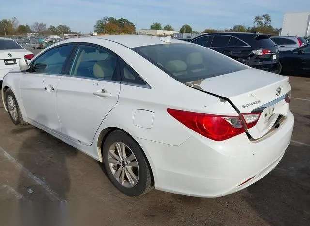 5NPEB4AC7BH109335 2011 2011 Hyundai Sonata- Gls 3