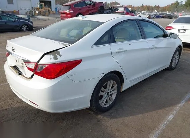 5NPEB4AC7BH109335 2011 2011 Hyundai Sonata- Gls 4