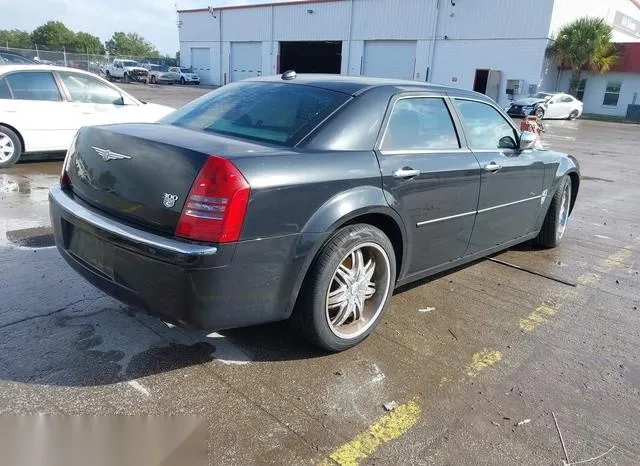 2C3JA63H15H655913 2005 2005 Chrysler 300C 4