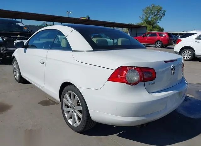 WVWBA71FX9V002047 2009 2009 Volkswagen Eos- Komfort 3