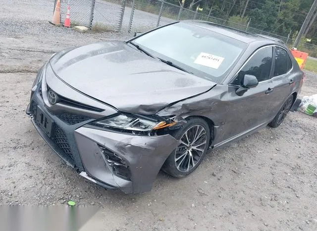 4T1B11HK2JU589446 2018 2018 Toyota Camry- SE 2