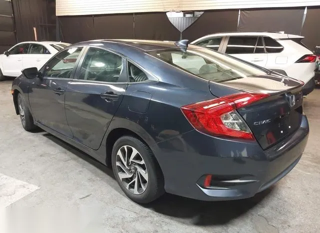 2HGFC2F77JH600370 2018 2018 Honda Civic- EX 3