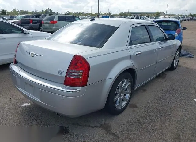 2C3LA63H96H198133 2006 2006 Chrysler 300C 4