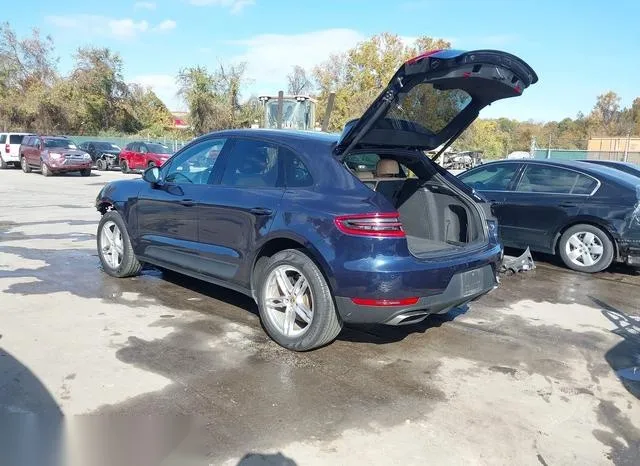 WP1AA2A58JLB11904 2018 2018 Porsche Macan 3