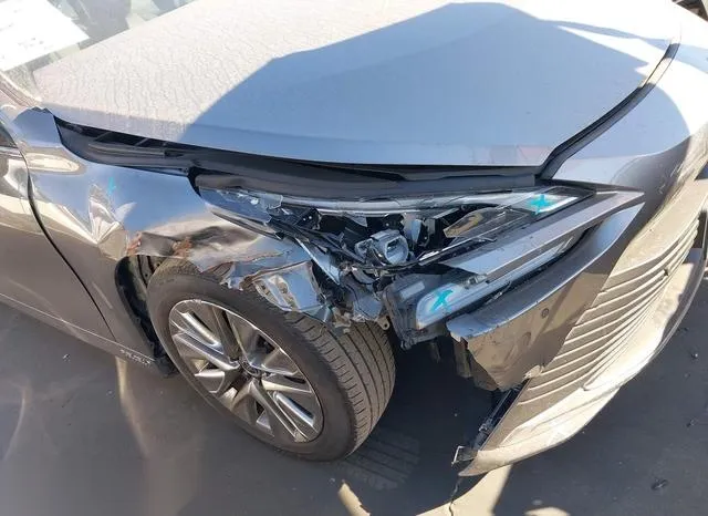 JTDAAAAA7NA004997 2022 2022 Toyota Mirai- Xle 6