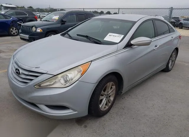 5NPEB4AC7CH389470 2012 2012 Hyundai Sonata- Gls 2