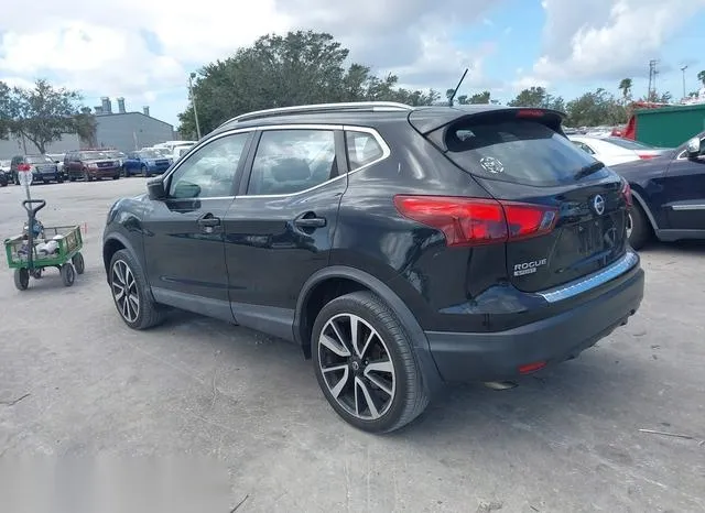 JN1BJ1CP9JW101284 2018 2018 Nissan Rogue- Sport SL 3