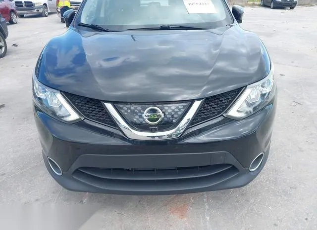 JN1BJ1CP9JW101284 2018 2018 Nissan Rogue- Sport SL 6