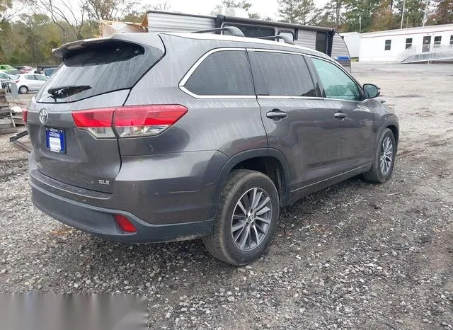 5TDKZRFH2JS541341 2018 2018 Toyota Highlander- Xle 4