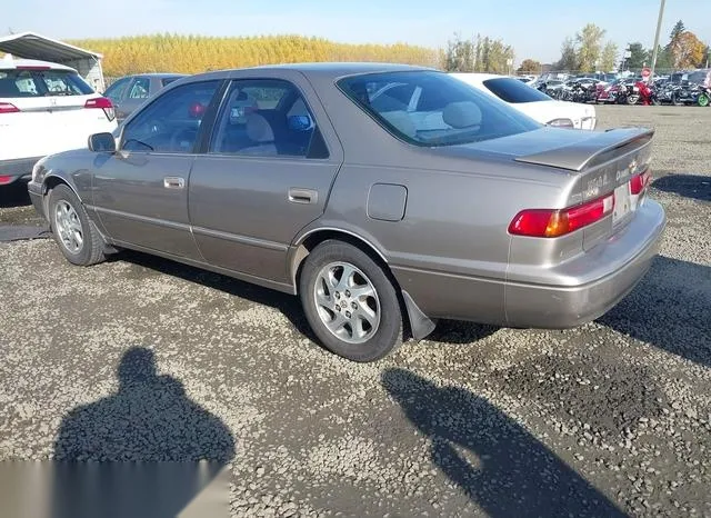 4T1BF28K5XU930709 1999 1999 Toyota Camry- Le V6 3