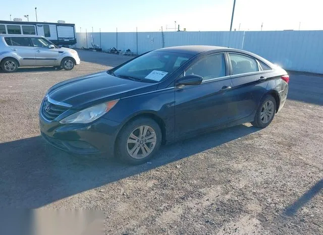 5NPEB4AC4CH490773 2012 2012 Hyundai Sonata- Gls 2