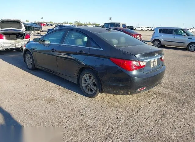 5NPEB4AC4CH490773 2012 2012 Hyundai Sonata- Gls 3