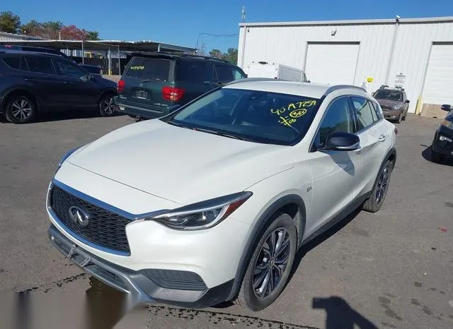 SJKCH5CR1JA047964 2018 2018 Infiniti QX30- Base 2