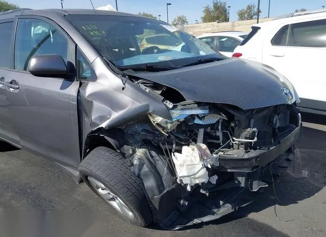 5TDKK3DC3DS301552 2013 2013 Toyota Sienna- Le V6 8 Passenger 6