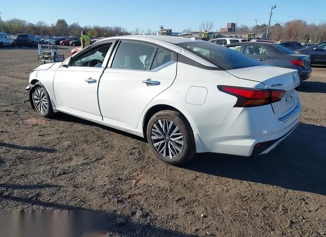 1N4BL4DW8PN408755 2023 2023 Nissan Altima- Sv Intelligent Awd 3