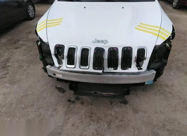 1C4PJMLB6JD532606 2018 2018 Jeep Cherokee- Latitude Plus 4X4 6