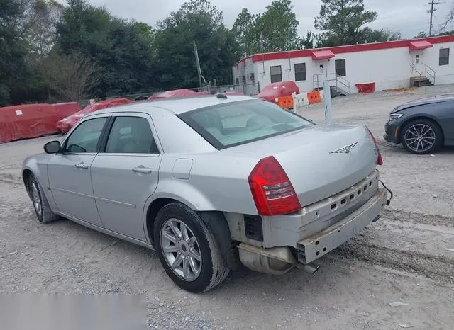 2C3AA63H25H668623 2005 2005 Chrysler 300C 3