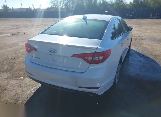 5NPE24AF3FH234168 2015 2015 Hyundai Sonata- SE 4