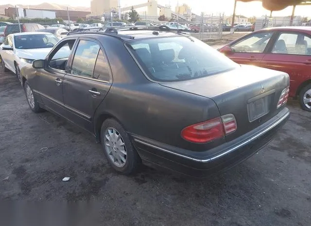 WDBJF65J61B336800 2001 2001 Mercedes-Benz E 320 3