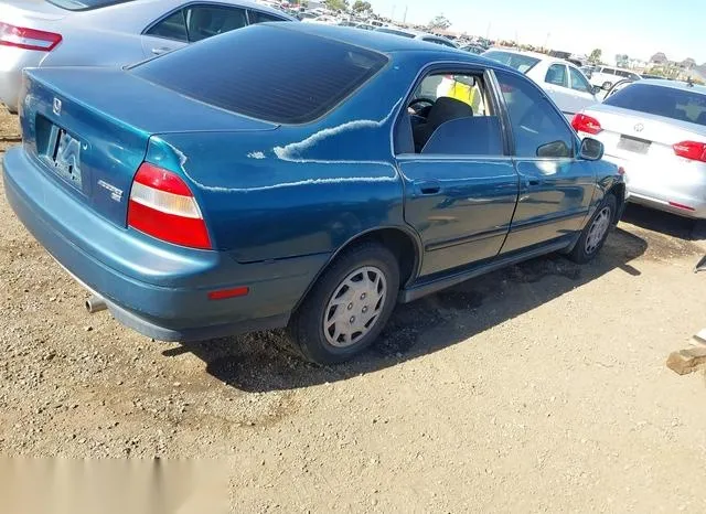 1HGCD5630RA096088 1994 1994 Honda Accord- Lx/Ex 4