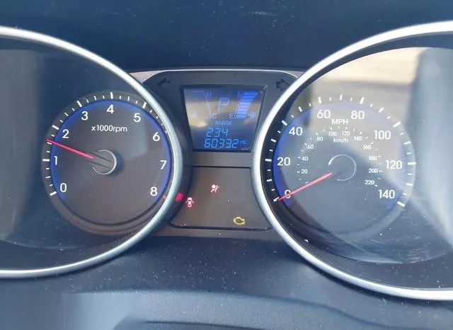 KM8JUCAG3FU050801 2015 2015 Hyundai Tucson- SE 7