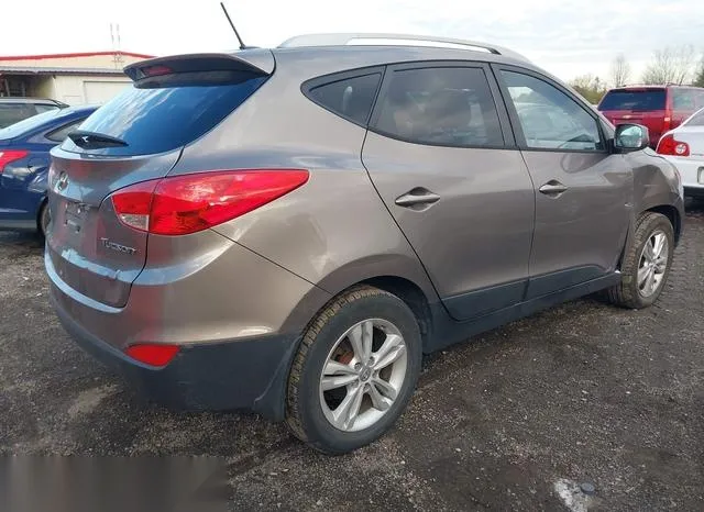 KM8JU3AC7BU274094 2011 2011 Hyundai Tucson- Gls 4