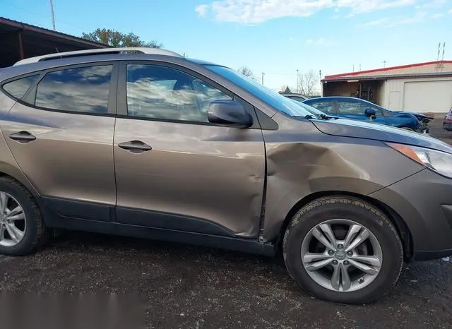 KM8JU3AC7BU274094 2011 2011 Hyundai Tucson- Gls 6