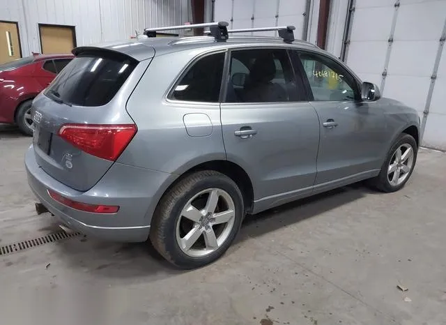 WA1LKAFP7AA095051 2010 2010 Audi Q5- 3-2 Premium 4