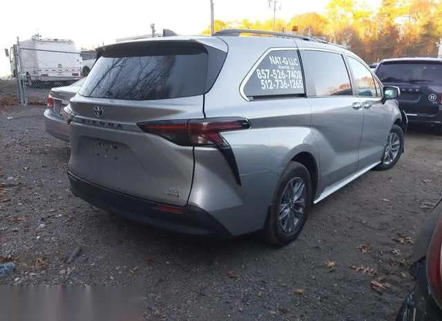 5TDJSKFC9PS075072 2023 2023 Toyota Sienna- Xle 4