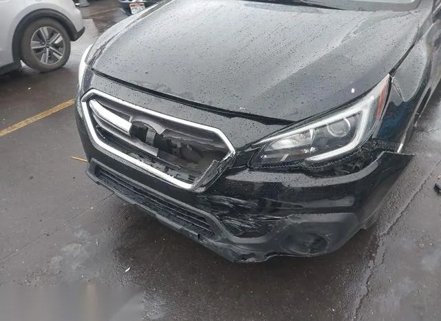 4S4BSAFC8K3388070 2019 2019 Subaru Outback- 2-5I Premium 6