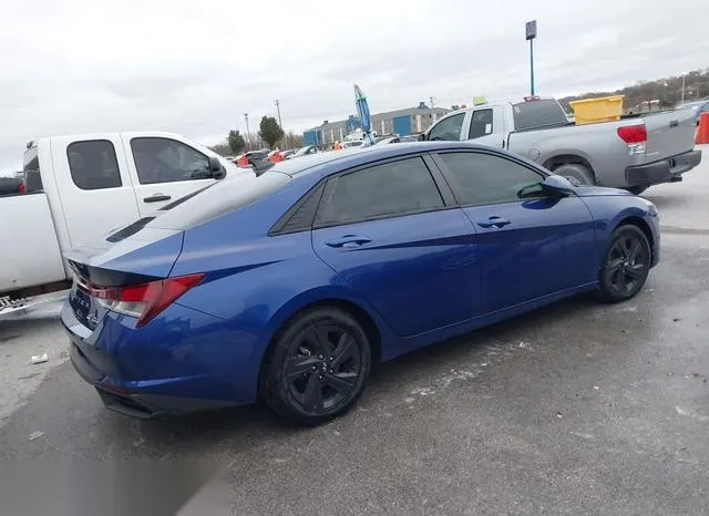 5NPLS4AG2MH037991 2021 2021 Hyundai Elantra- Sel 4