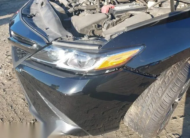 4T1B11HK7JU015439 2018 2018 Toyota Camry- SE 6